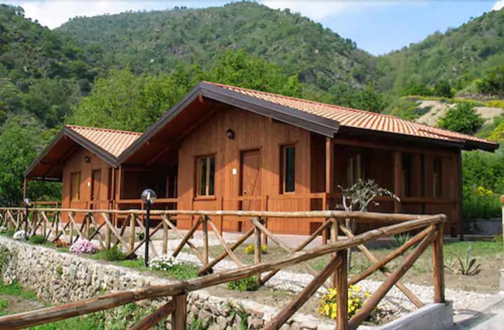 Agriturismo San Cataldo Motta Camastra Exterior foto
