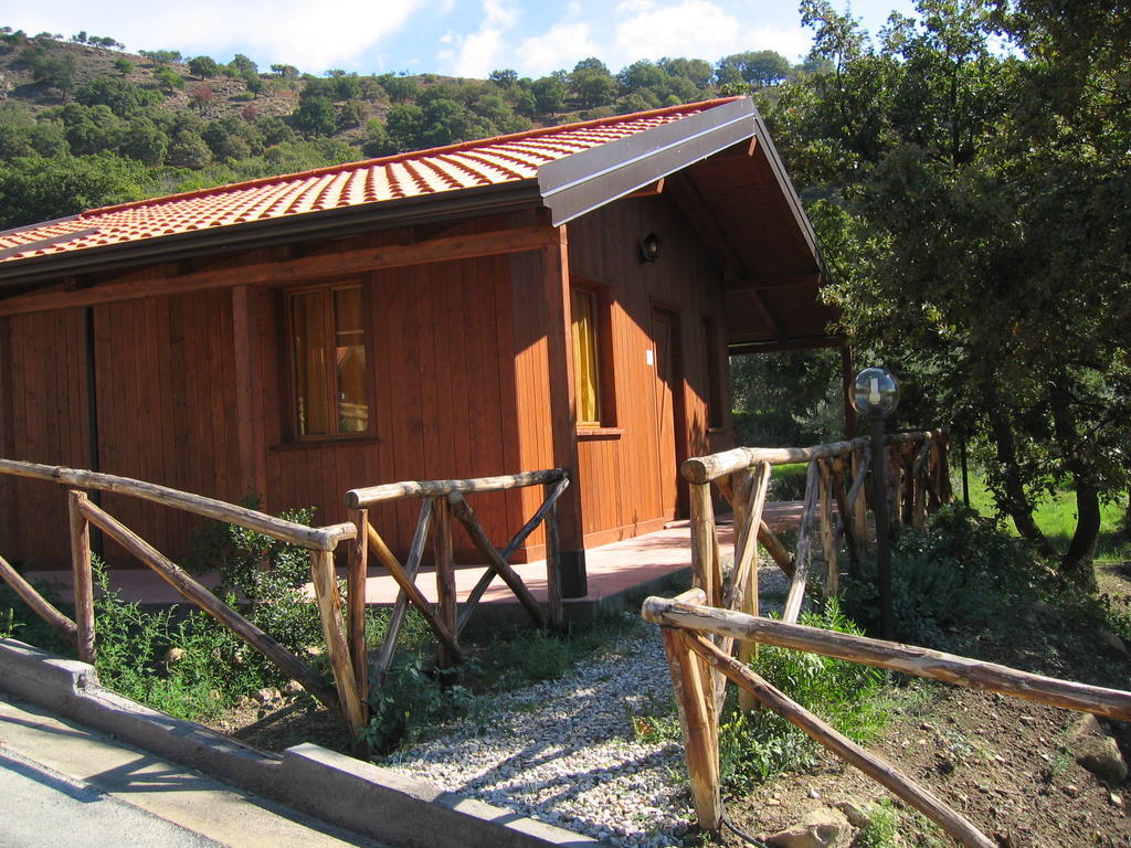 Agriturismo San Cataldo Motta Camastra Exterior foto