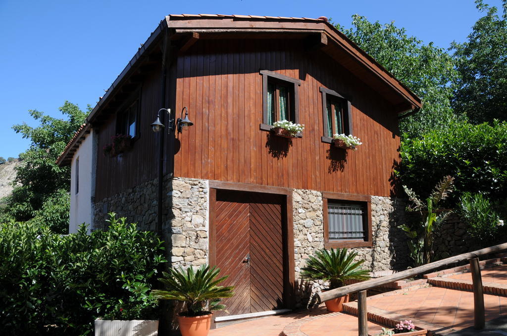 Agriturismo San Cataldo Motta Camastra Exterior foto